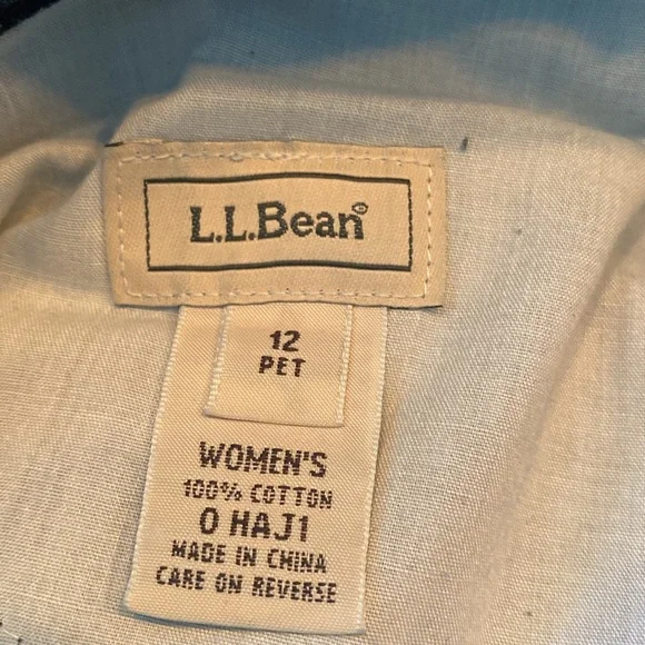 LL Bean Jeans like new - Picture 4 of 10